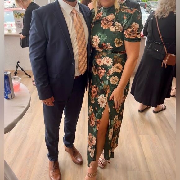 High neck floral dress - Picture 2 of 2